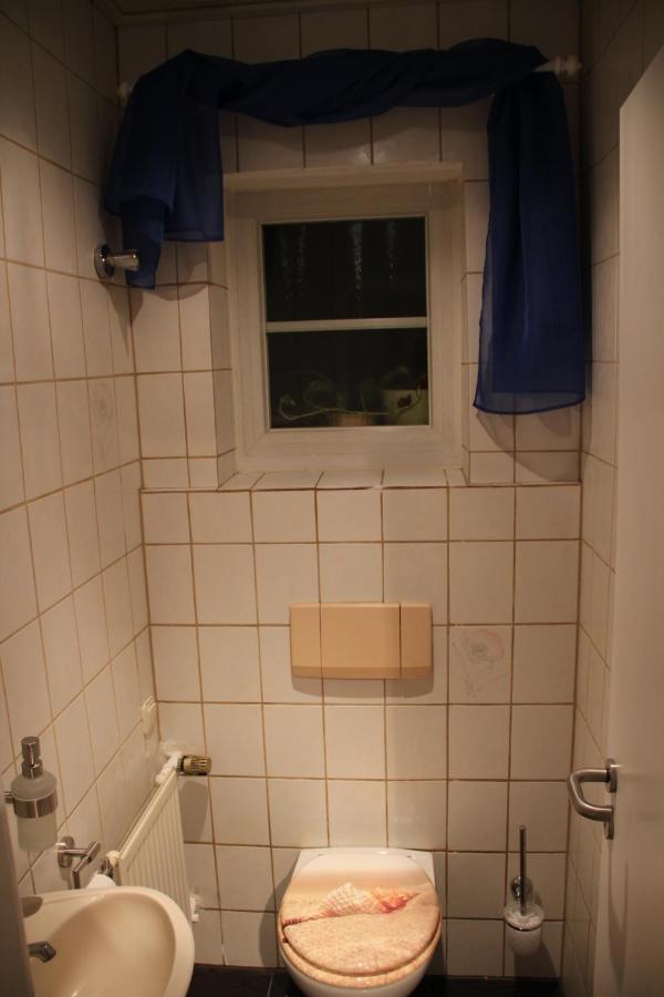 Ferienwohnung Mit 4 Schlafzimmer Fuer 2 Bis 9 Gaeste----Apartment With 4 Bedrooms For 2 To 9 Guests Neurenberg Buitenkant foto